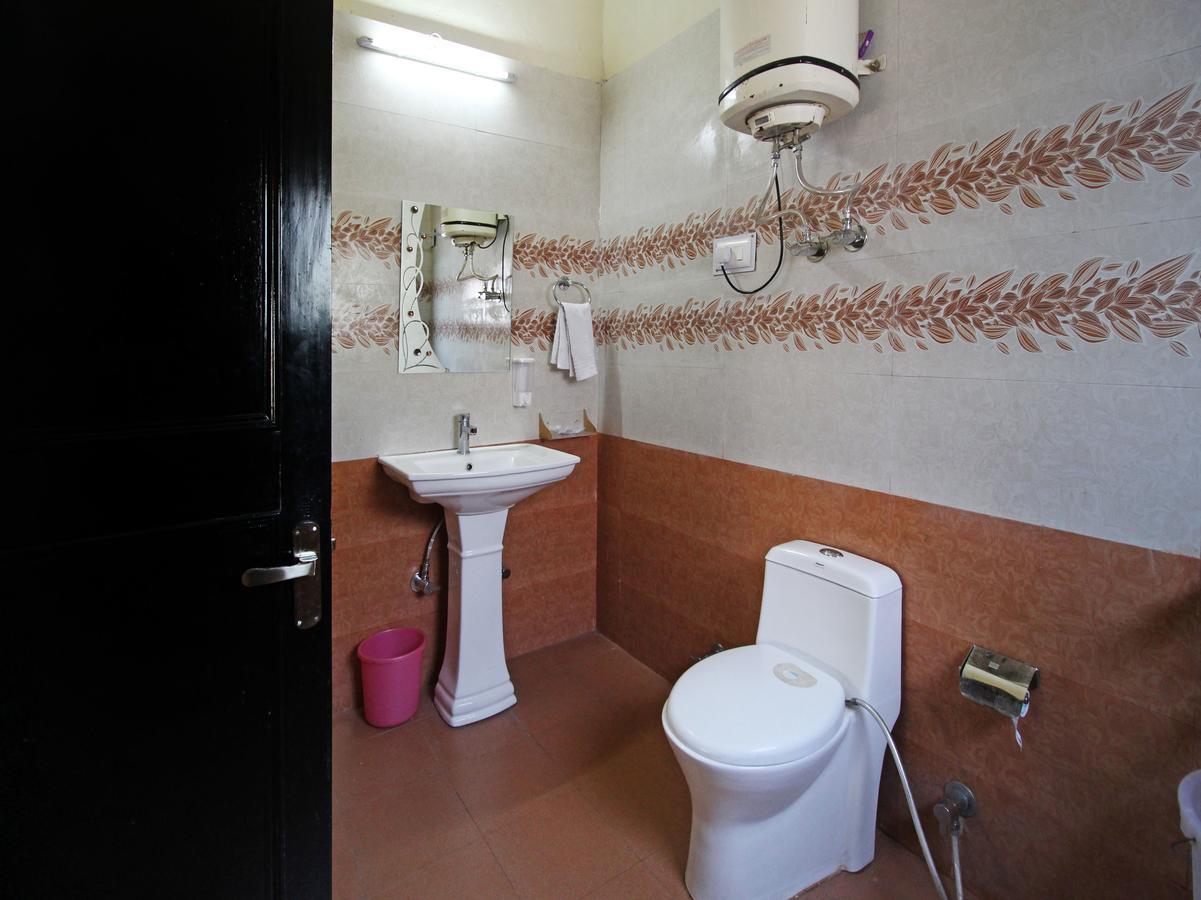 Oyo 5248 Surbee Resorts Мусори Екстериор снимка