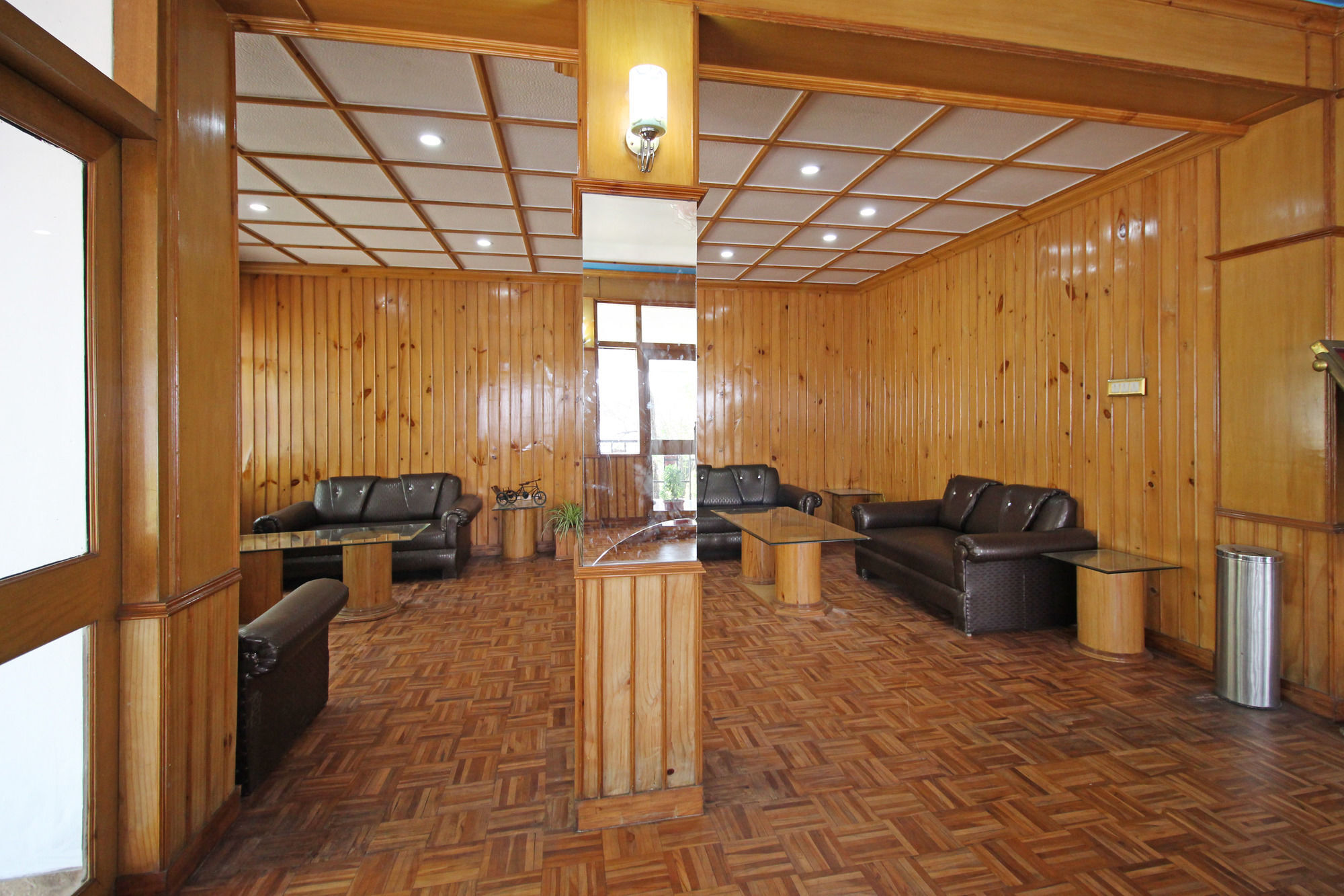 Oyo 5248 Surbee Resorts Мусори Екстериор снимка
