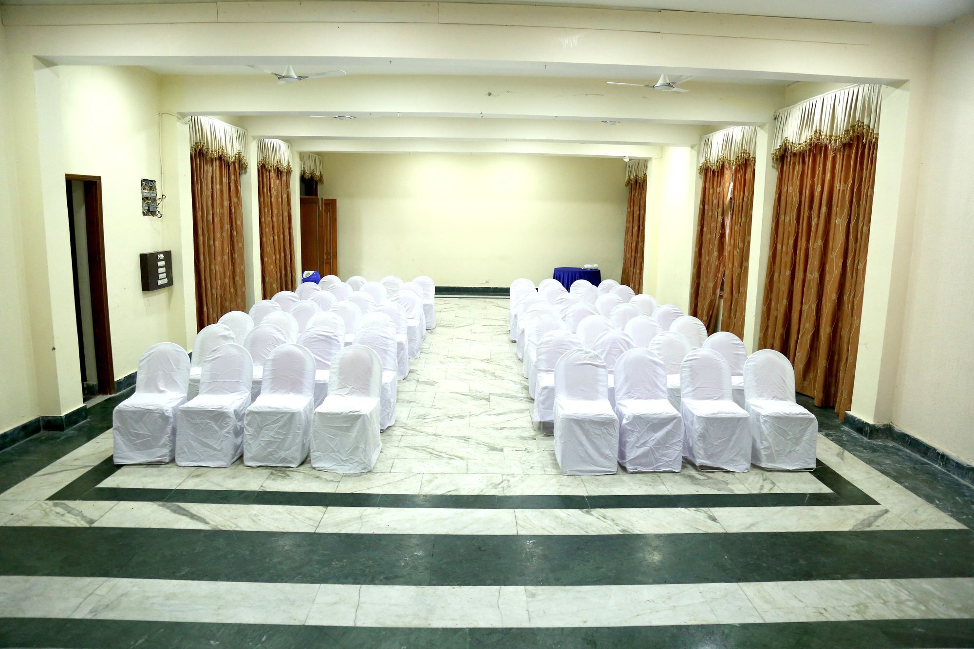 Oyo 5248 Surbee Resorts Мусори Екстериор снимка